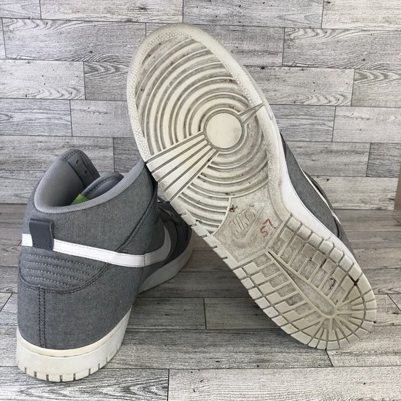 Athletic_Shoes
